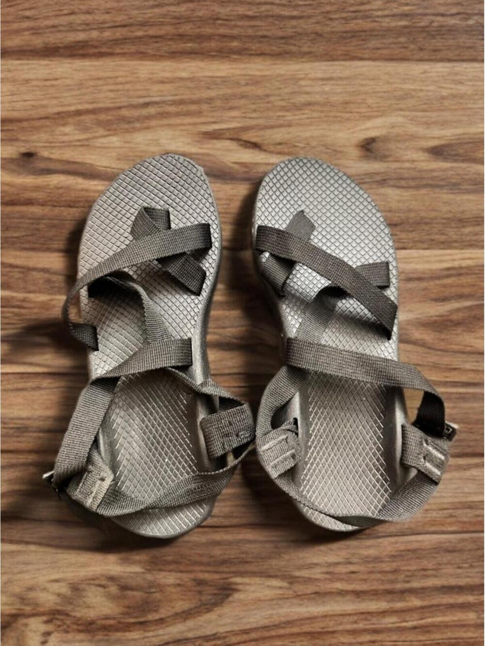 **Chaco Black Strappy Sport Sandals – Adjustable Outdoor Hiking Sandals**